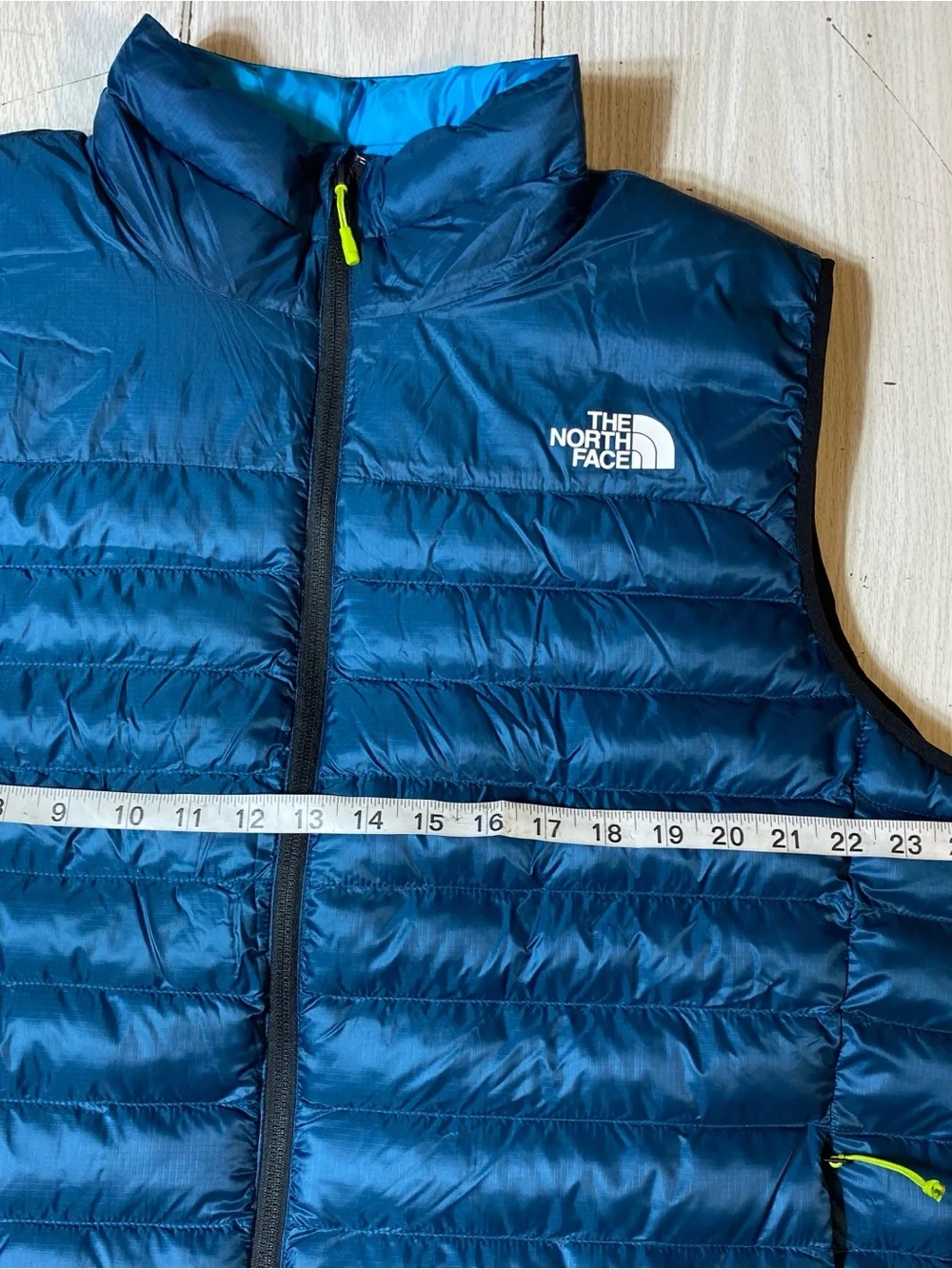 The North Face Men’s Blue Puffer Vest - Size XL